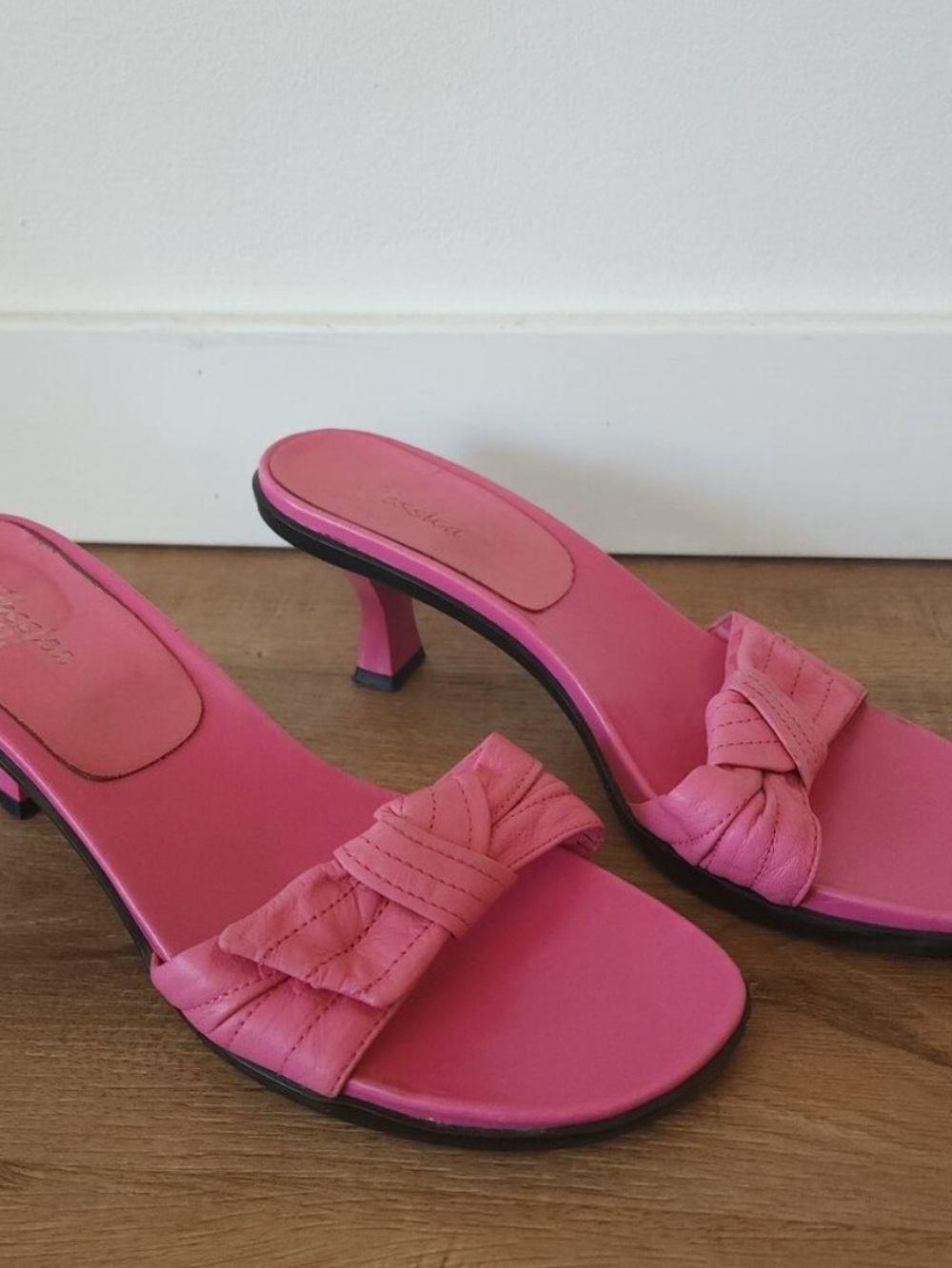 Y2K 90s Pink Heeled Sandals